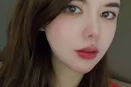 演员吴倩自曝被爸爸打掉牙齿不敢吐出来：我不敢吐出来直接吞下去了