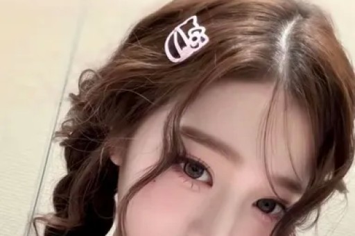 车评人陈震时隔半年多后复更连发两条推文：又一次成长感恩大家；此前其逃税百万被查多个账号被禁言
